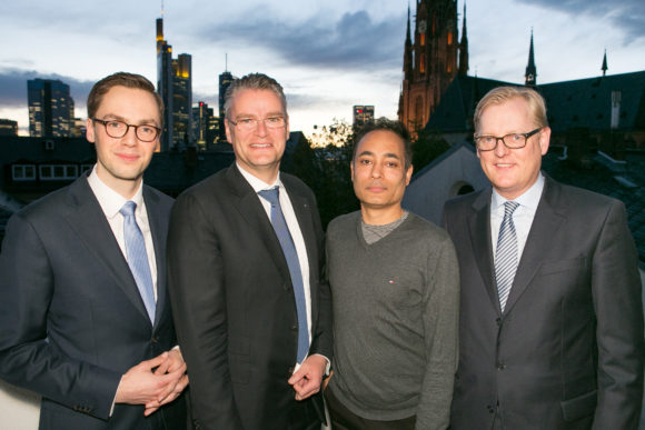 Was kommt nach dem Strom? Wenn etablierte Unternehmen auf Startups treffen Was kommt nach dem Strom? Wenn etablierte Unternehmen auf Startups treffen