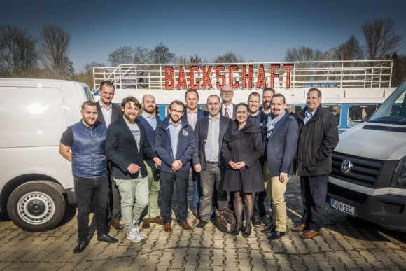 Pitch on Deck – Startups pitchten auf historischem Dampfer „Backschaft“ Pitch on Deck – Startups pitchten auf historischem Dampfer „Backschaft“