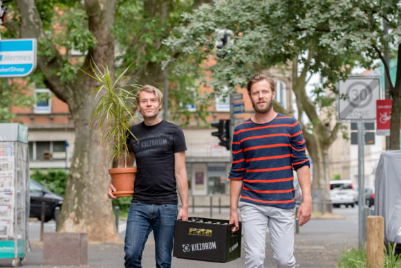 Im Gründer-Interview: Sebastian und Wanja von Kiezbaum